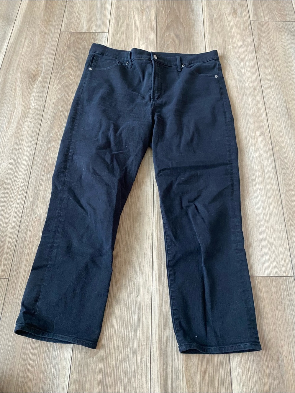 Express Men's Black Relaxed Fit Jeans